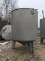 Ёмкости нержавеющие, объём - 8 куб.м., вертикальные